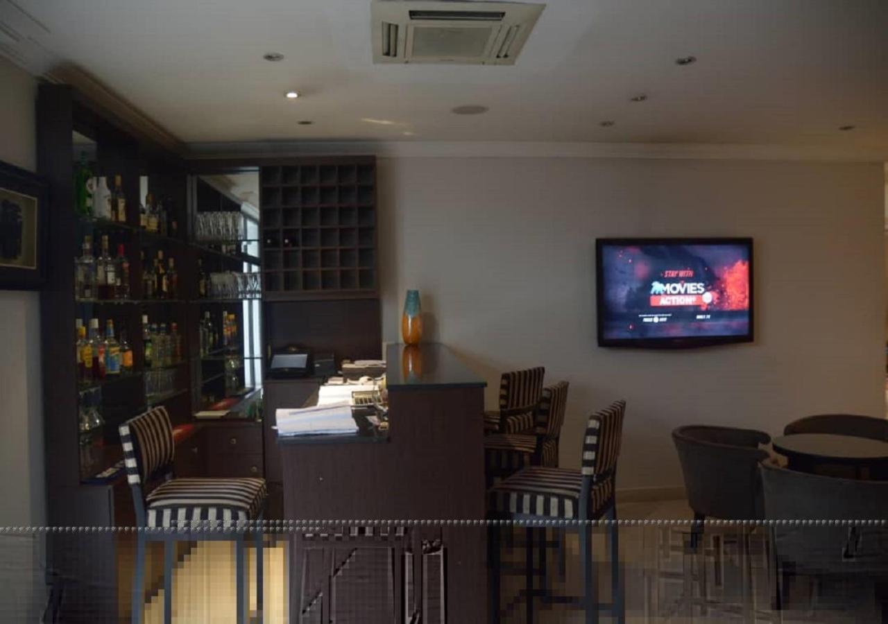 S & S Hotel & Suites Lagos Exterior photo