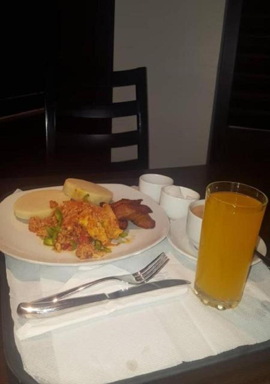 S & S Hotel & Suites Lagos Exterior photo